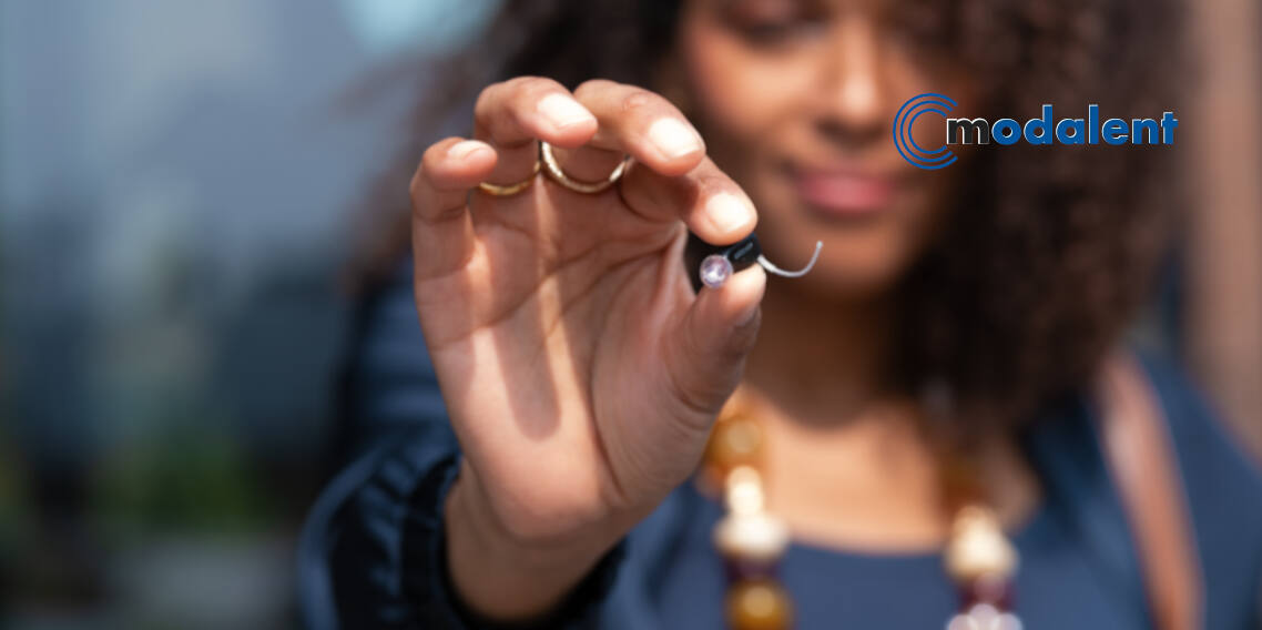 Mejora tu audición en Puerto de Mazarrón con Oticon Zeal™ y Audición Modalent